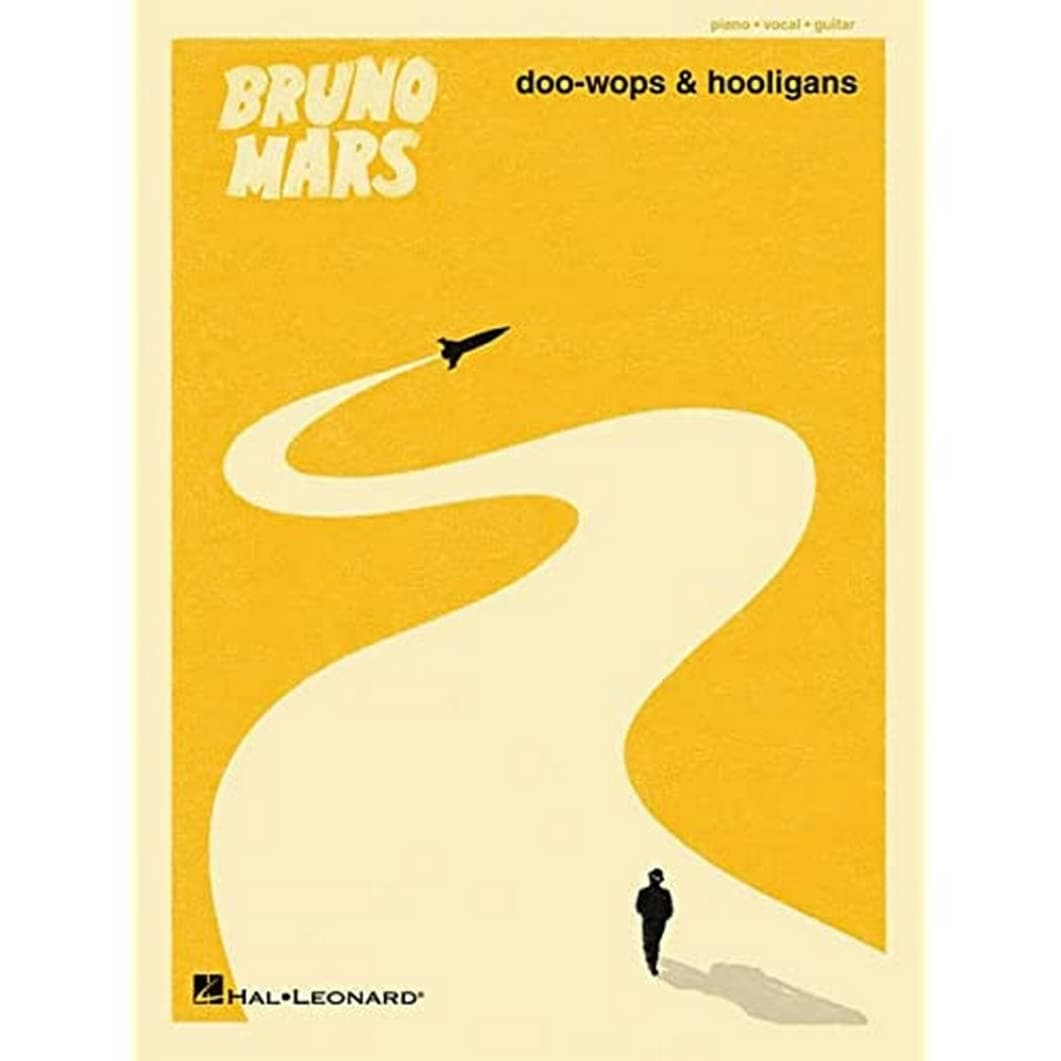 Bruno Mars: Doo-wops and Hooligans Paperback – 1 January 2011