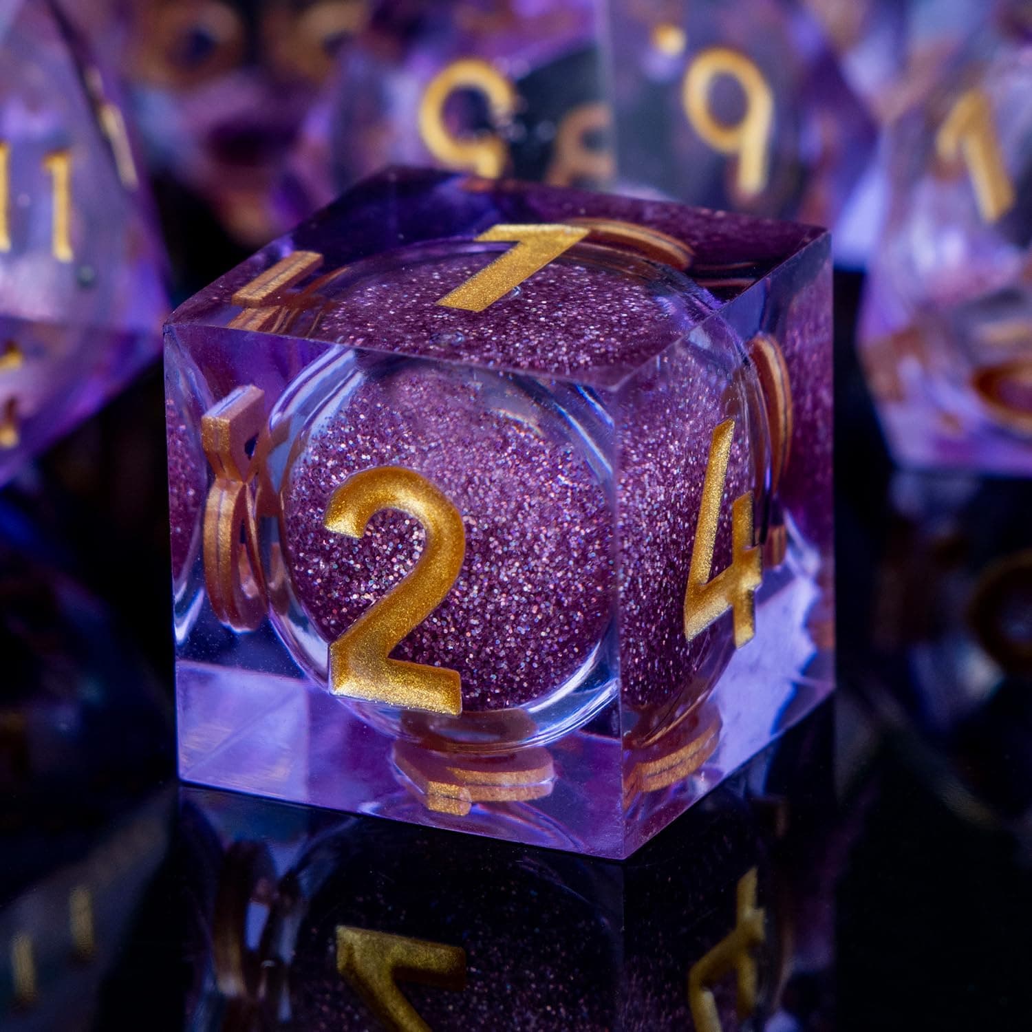 ARUOHHA DND Liquid Core Dice, 7pcs Resin Sharp Edged Dragons Dice Set RPG Translucent Polyhedral D and D Dice with Gift Box, Dungeons Role Playing Dice Set D20 D12 D10 D8 D6 D4