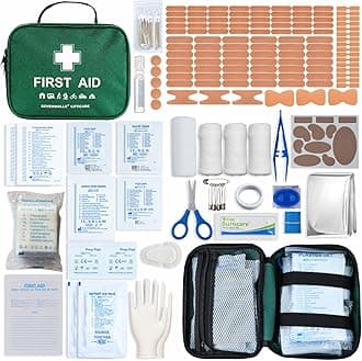 220 Piece Premium First Aid Kit Bag - Includes 2 x Ice Packs, Eye Care, Emergency Blanket, Bandages, Plasters & Essentials for Home, Office, Car, Caravan, Workplace, Travel (Green)
