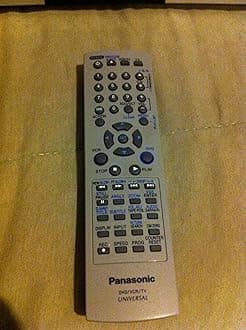 Panasonic PV-D4744S Progressive Scan DVD / VCR Combo , Silver