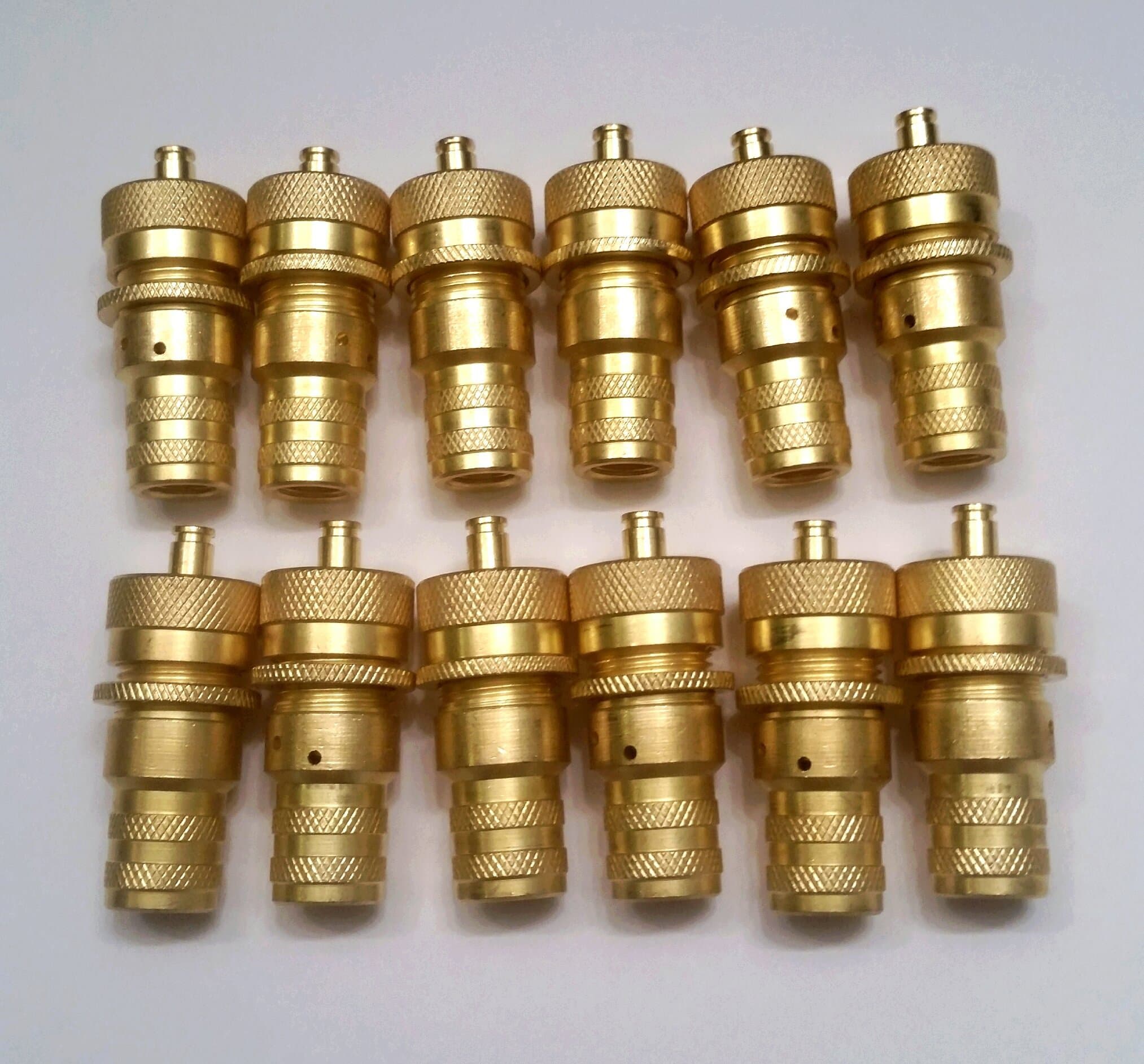 12 Brass Adjustable Automatic TIRE DEFLATORS 4×4 Offroad with Instructions and Colored CASE